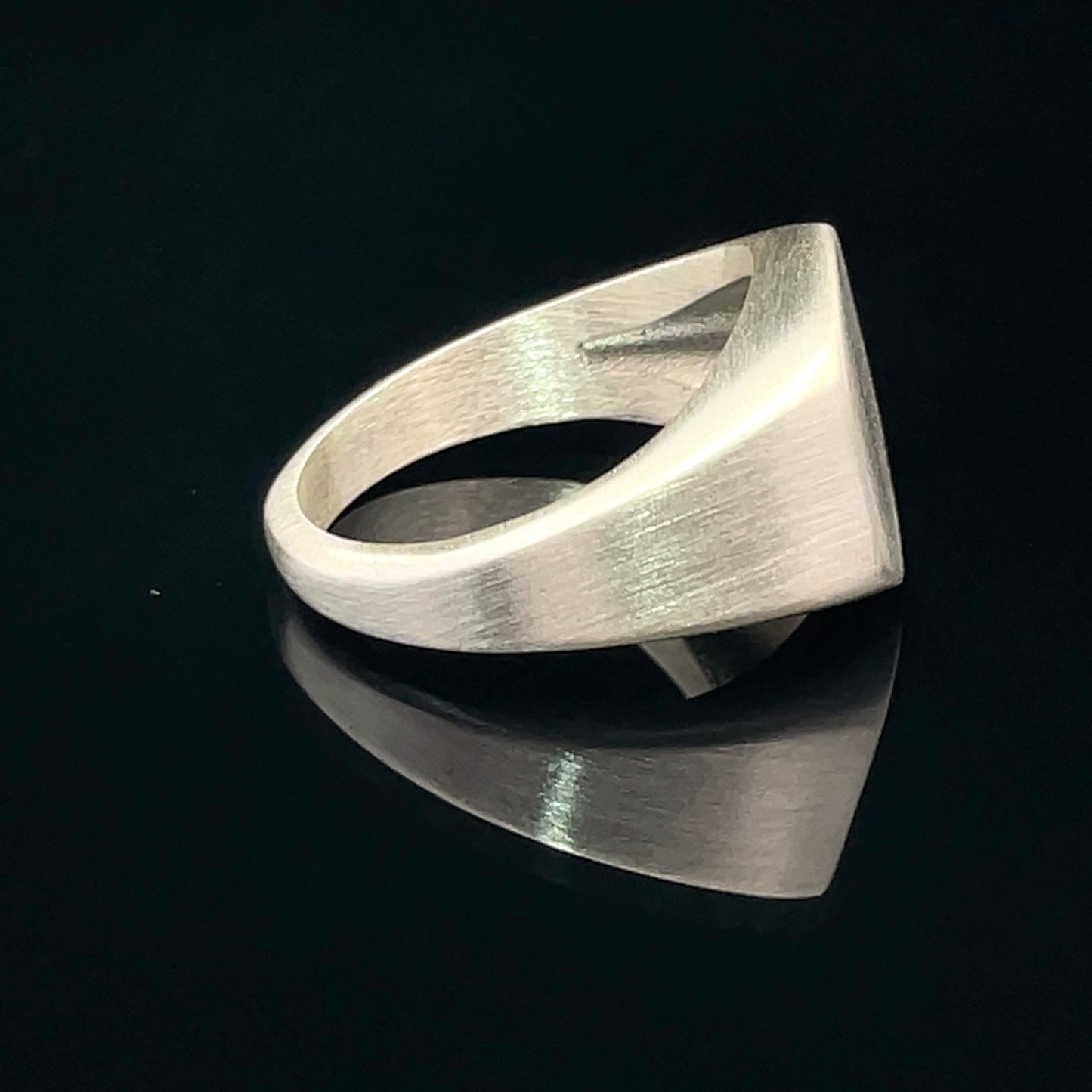 Elegant Silver Signet Ring