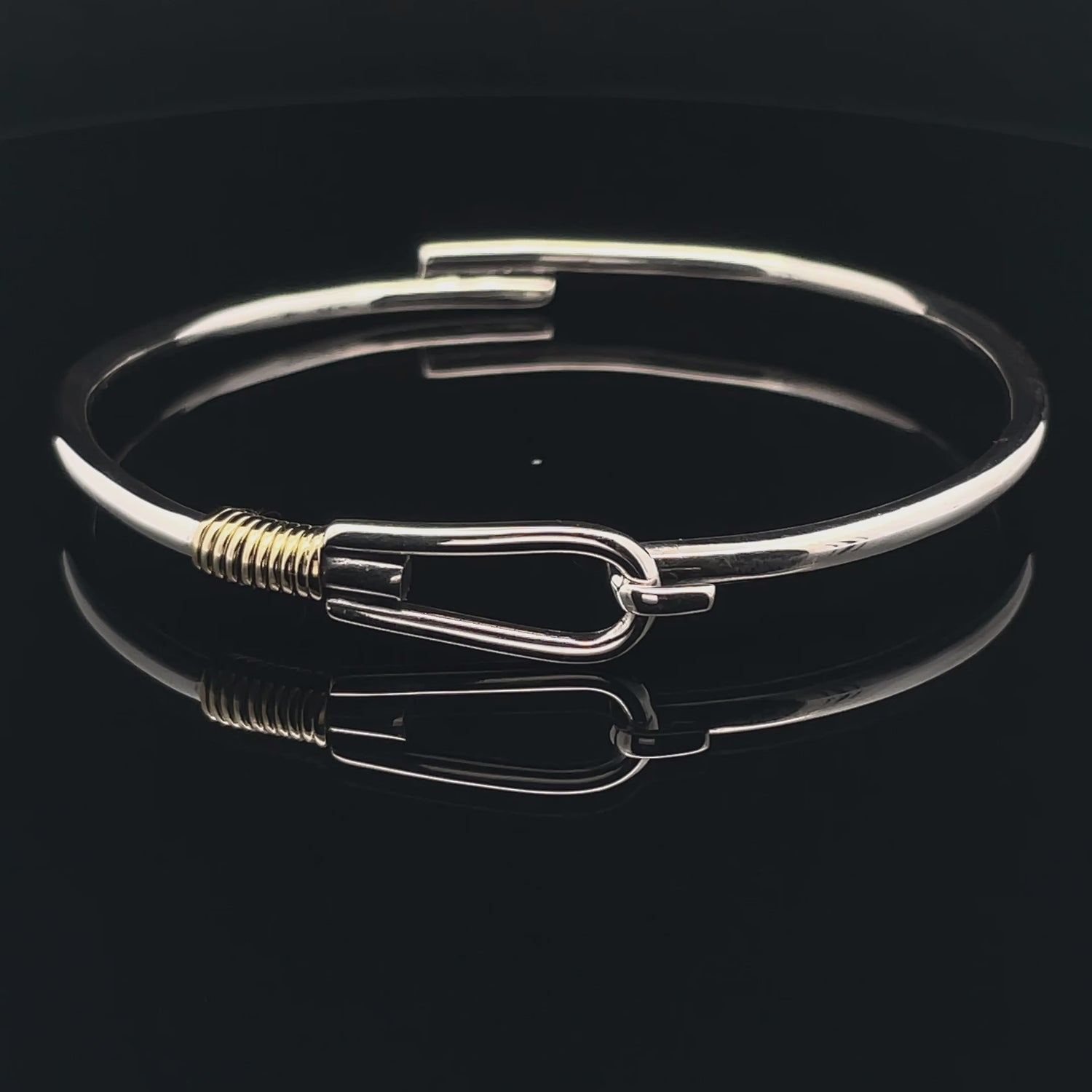 Elegant Silver Bracelet with Unique Clasp