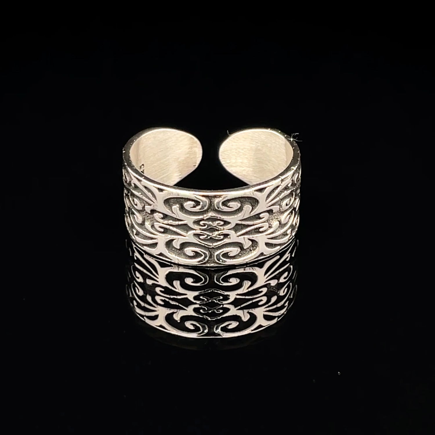 Elegant Silver and Black Ring