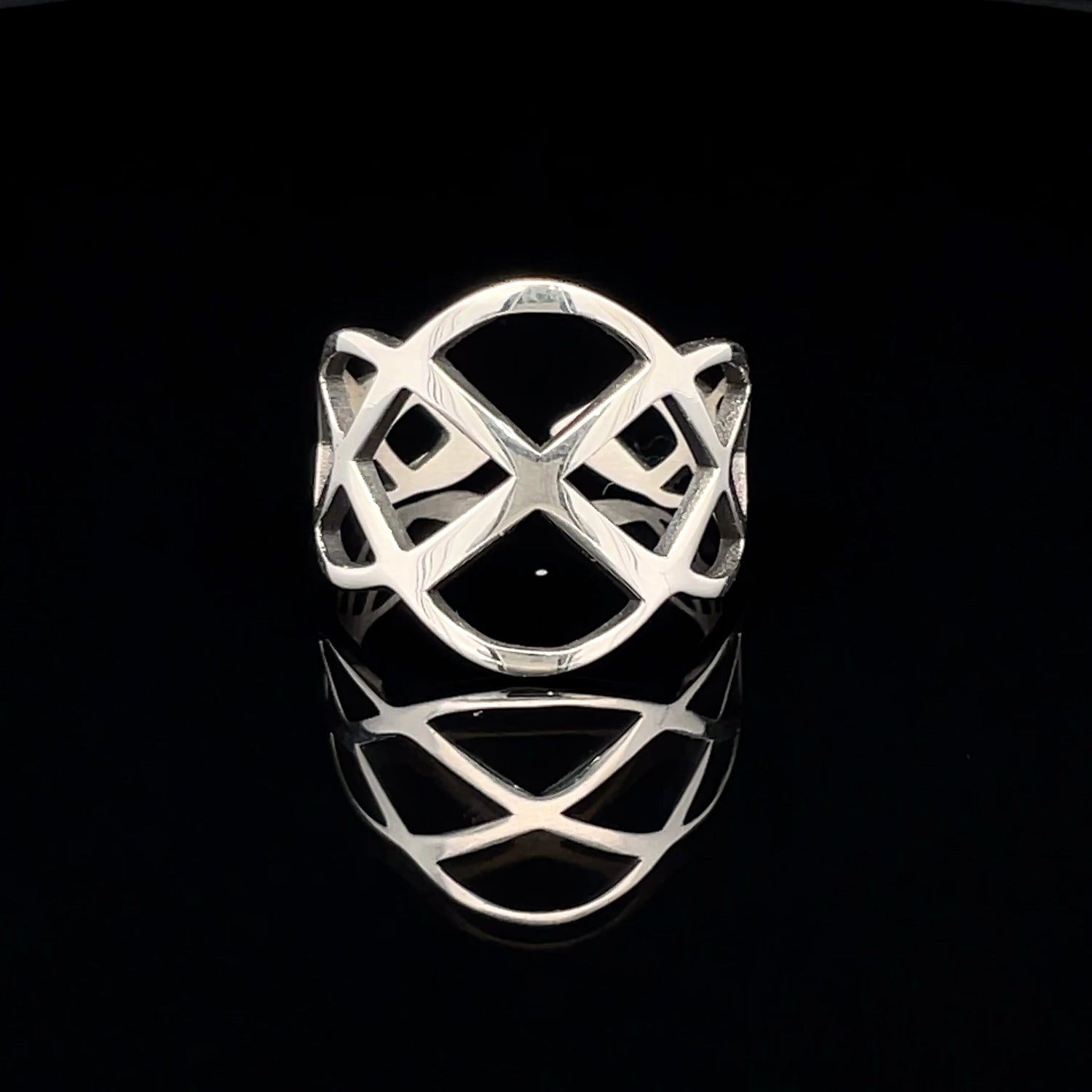 Elegant Silver Geometric Ring