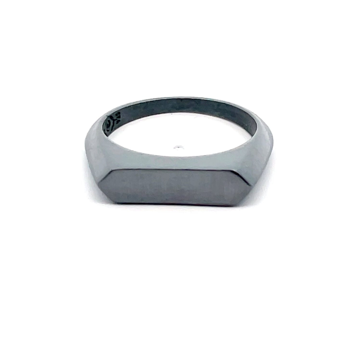 Sleek Modern Ring Design