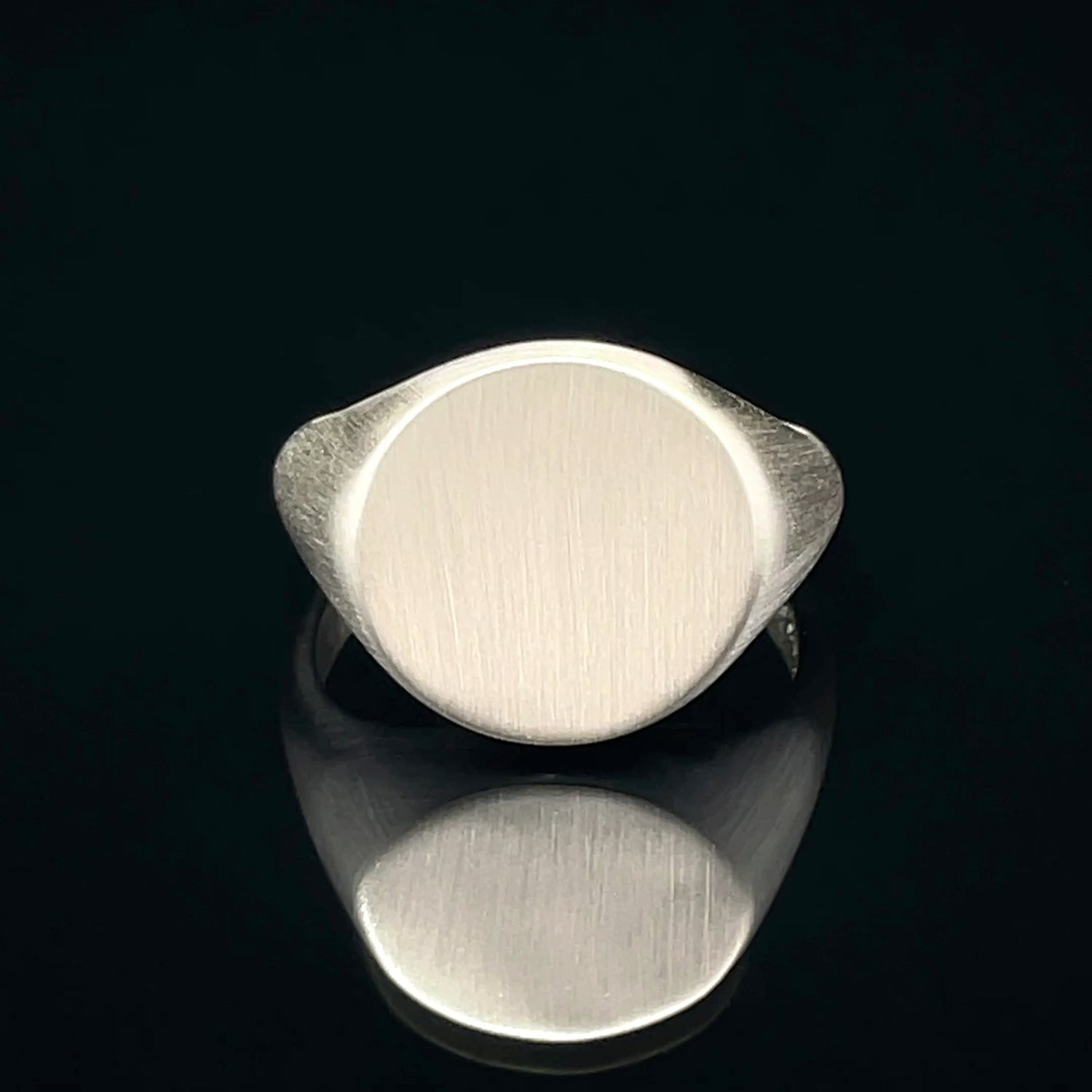 Elegant Silver Signet Ring