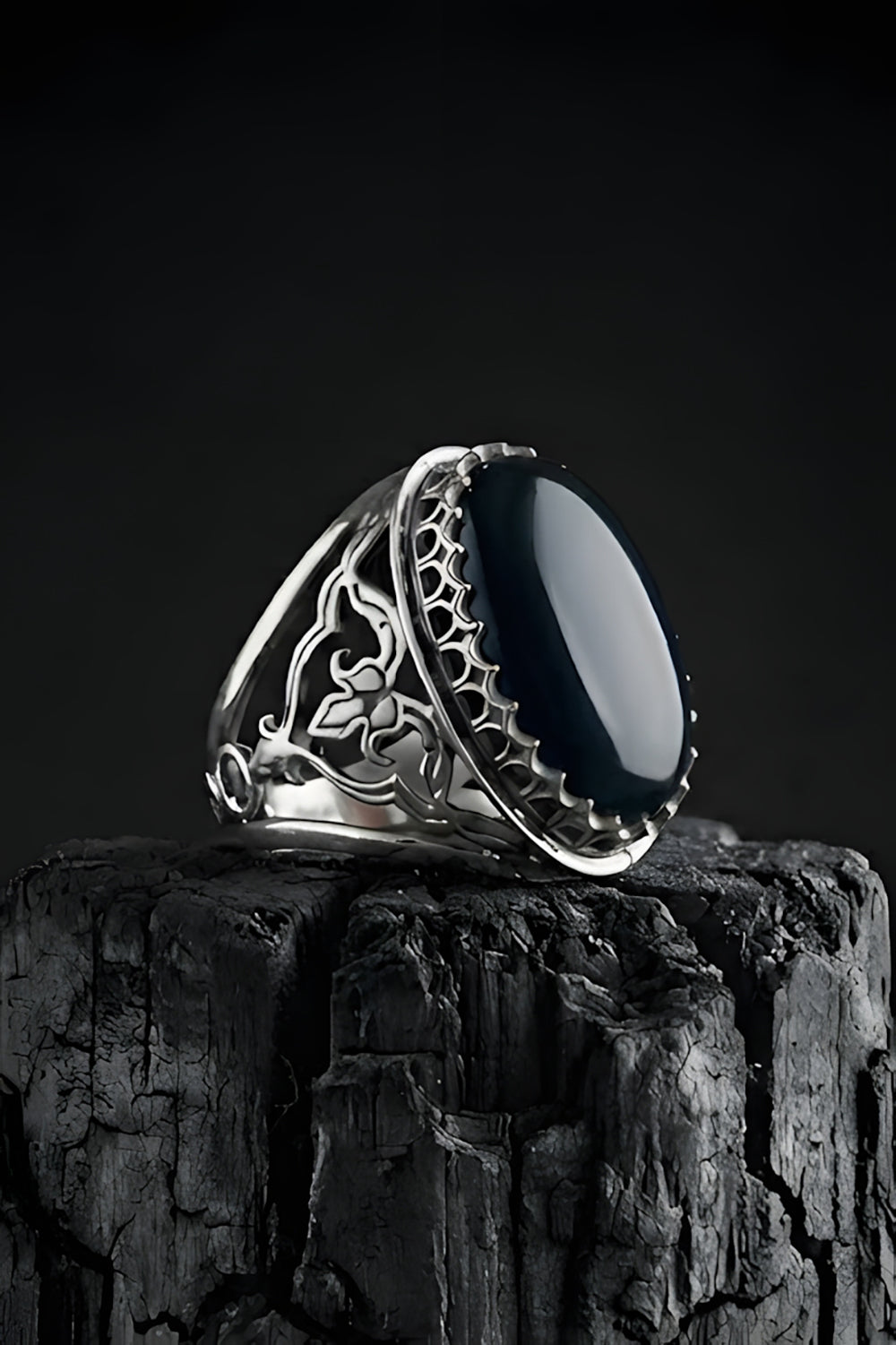 Navoric Handmade Onyx Silver Ring