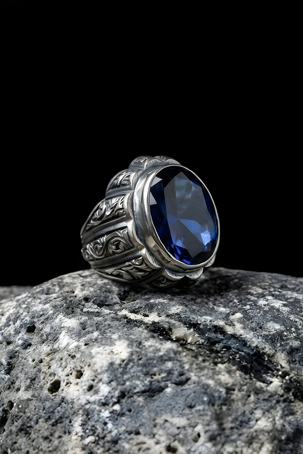 Teyvric Hand Engraved Ring