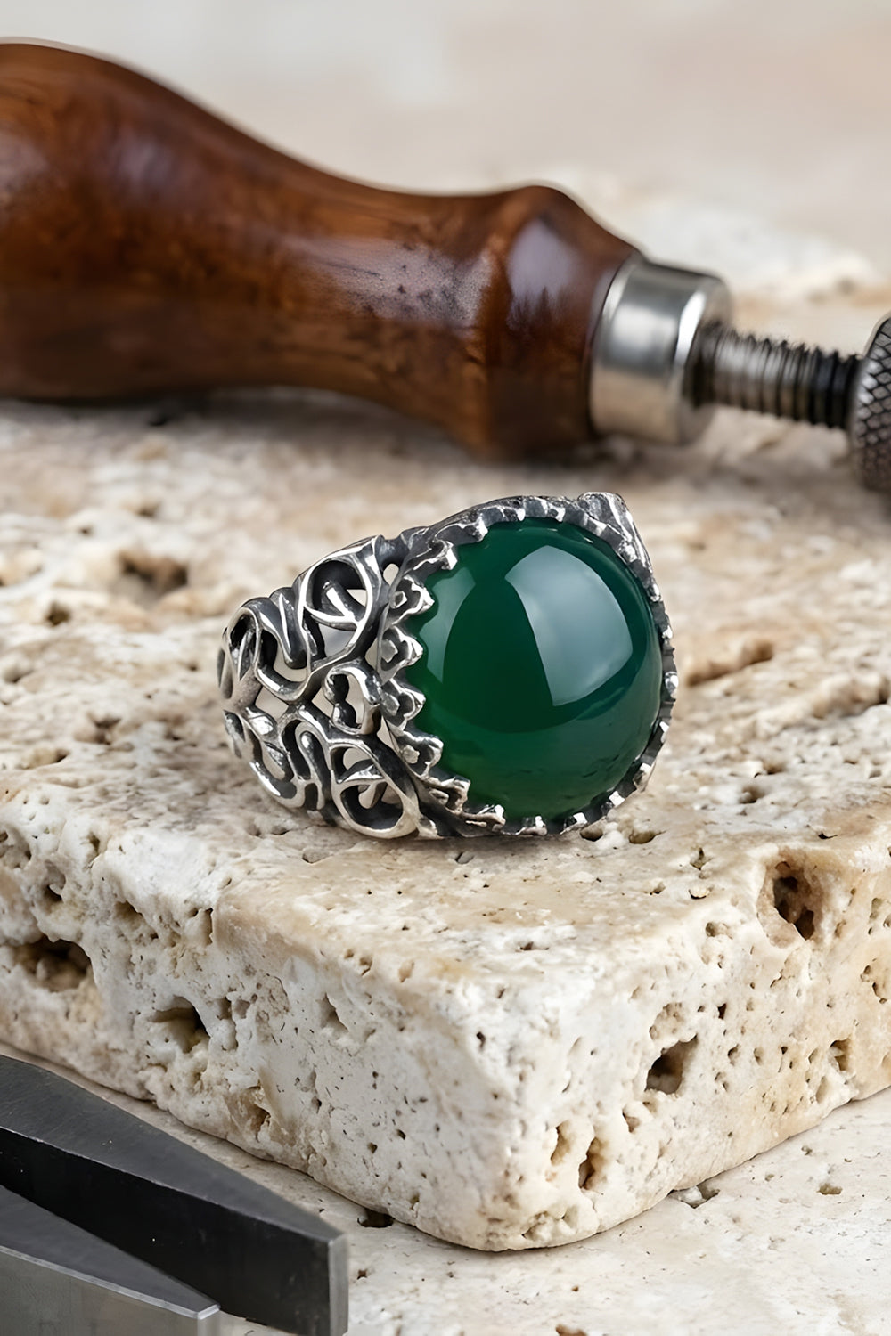 Orvenor Green Agate Silver Ring