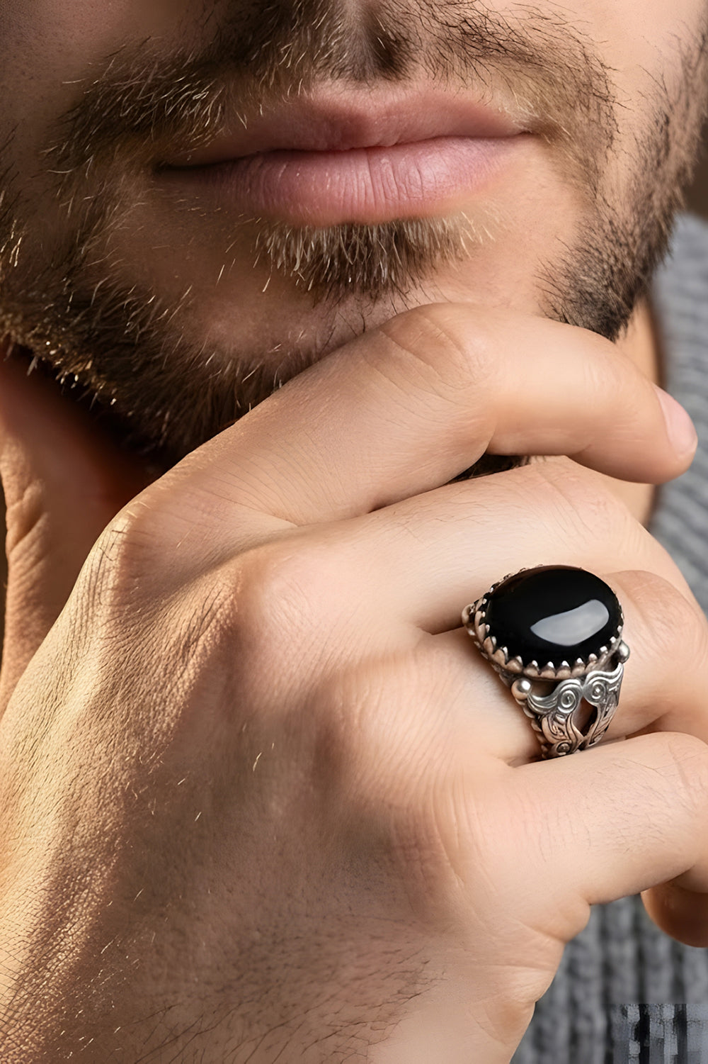 Navorr Handmade Onyx Silver Ring