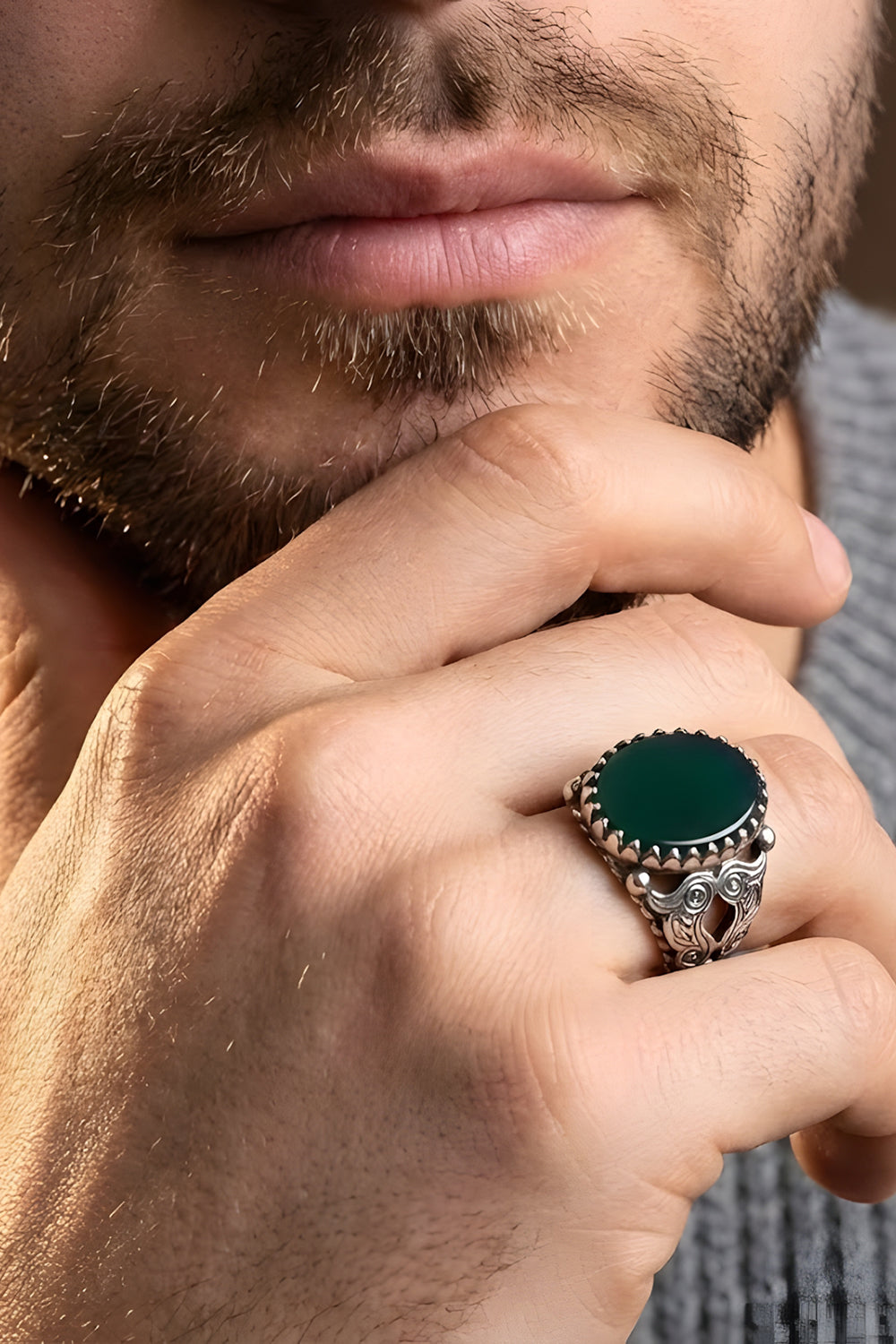 Oryric Green Agate Silver Ring