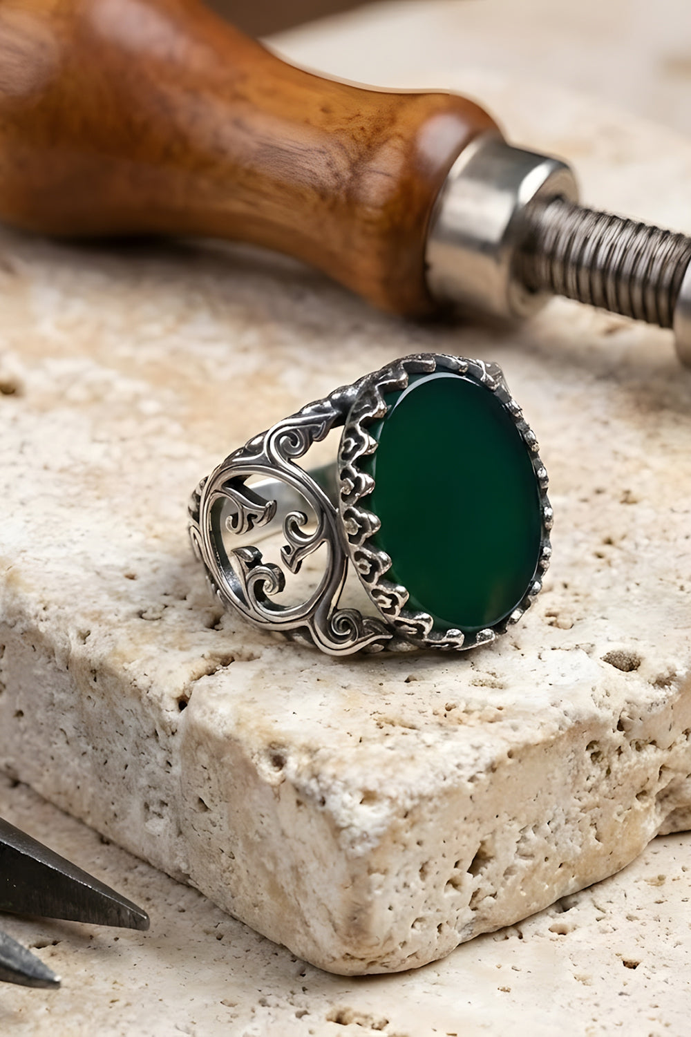 Arvonx Green Agate Silver Ring