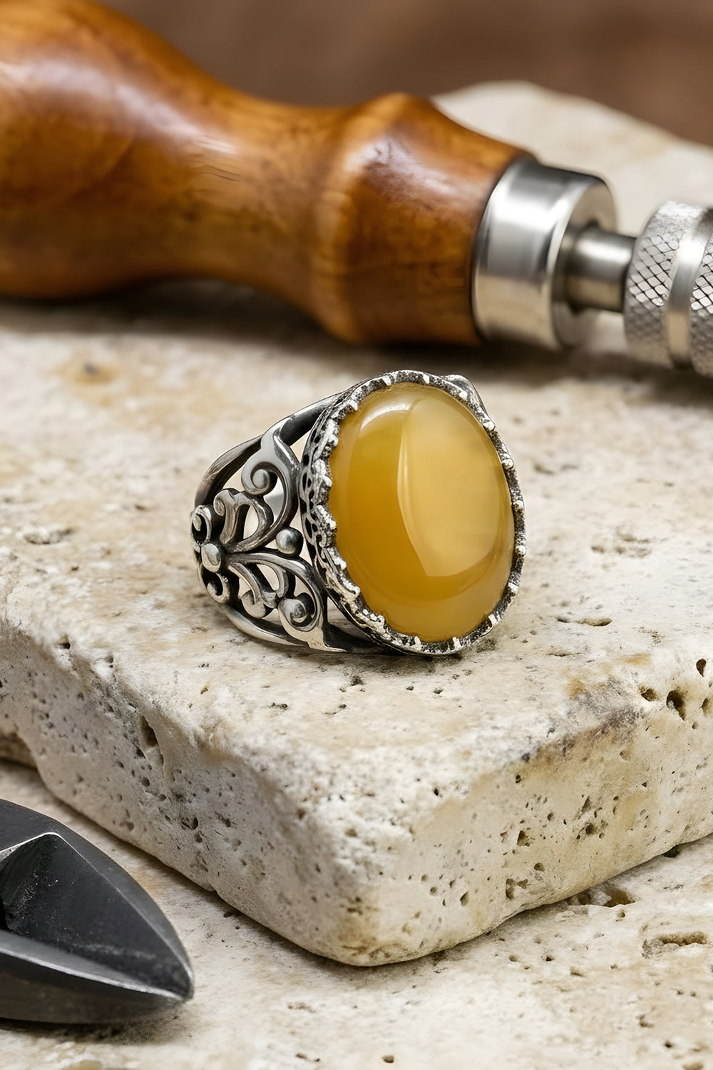 Navron Yellow Agate Silver Ring