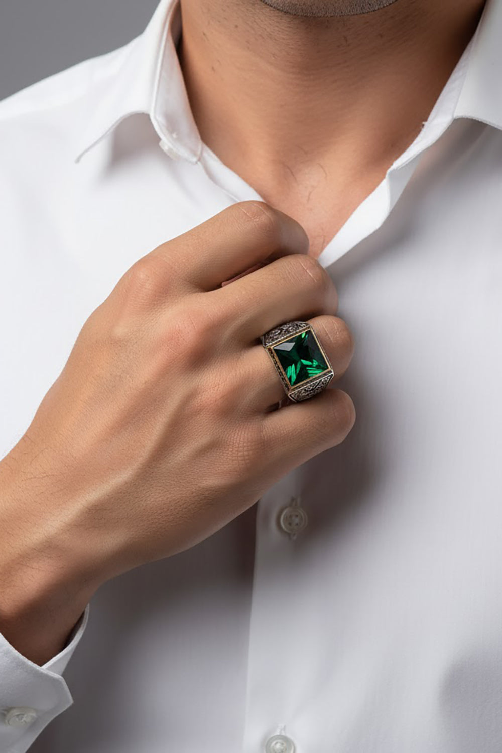 Lioren Zircon Silver Ring