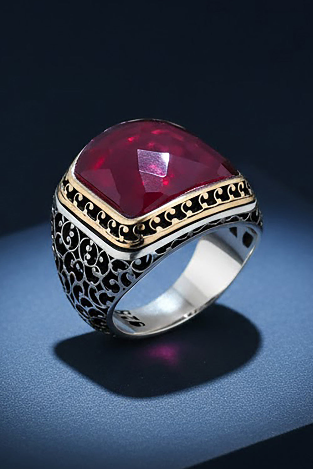 Arven Zircon Silver Ring