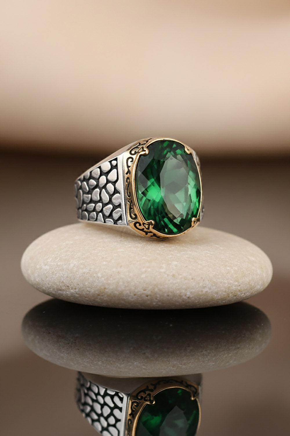 Larek Zircon Silver Ring