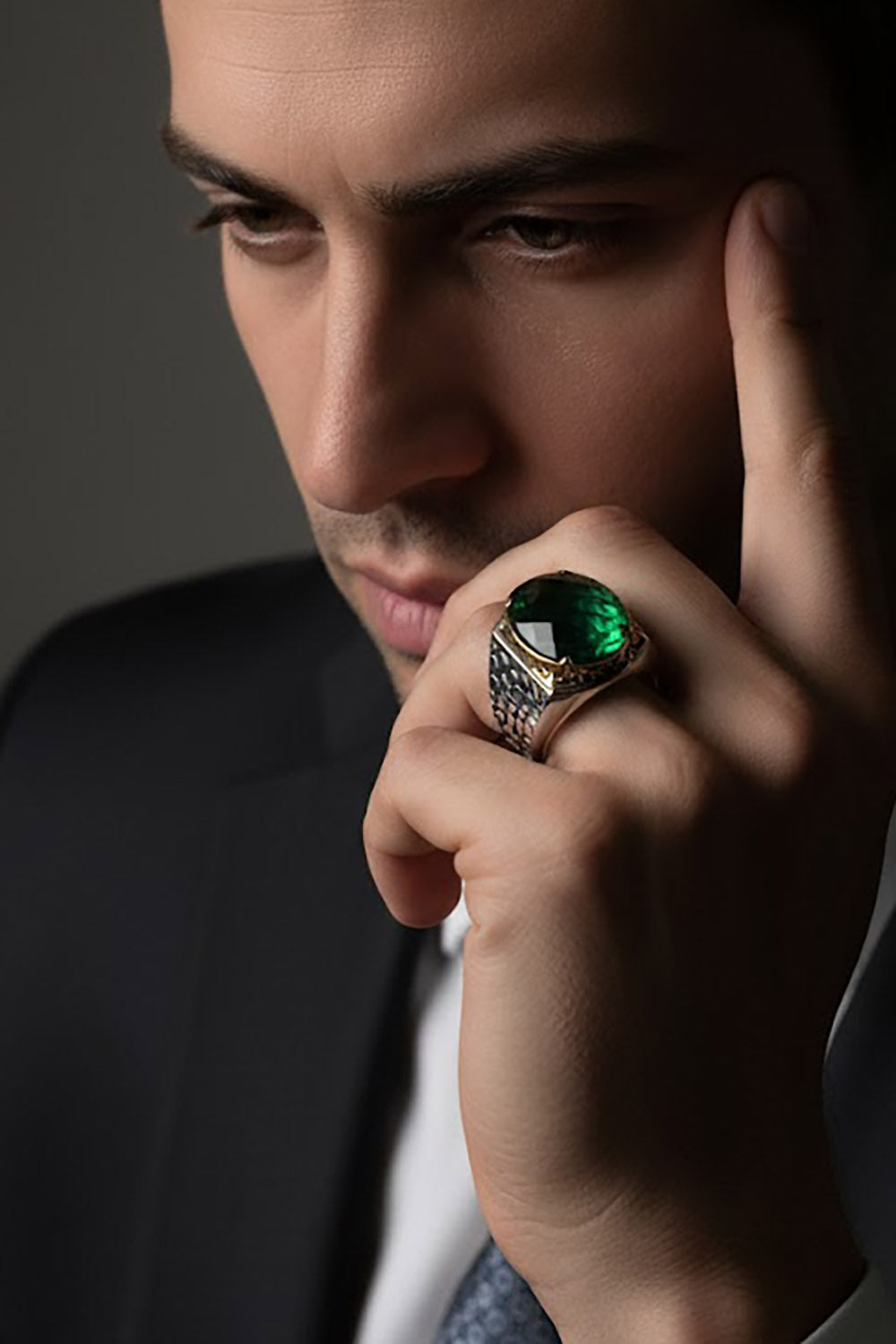 Larek Zircon Silver Ring