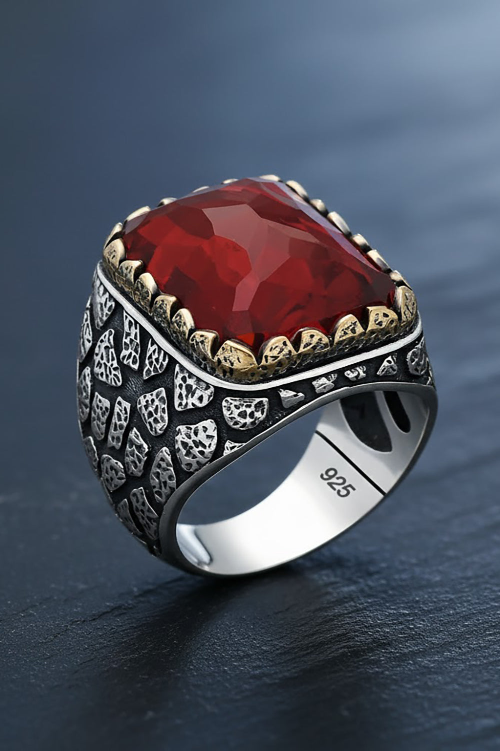 Tyras Zircon Silver Ring