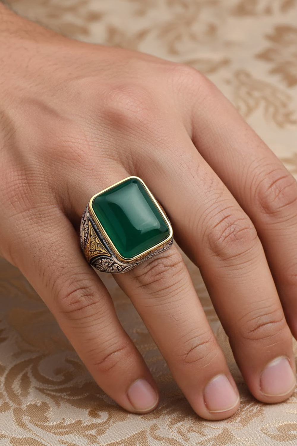 Elros Green Agate Silver Ring