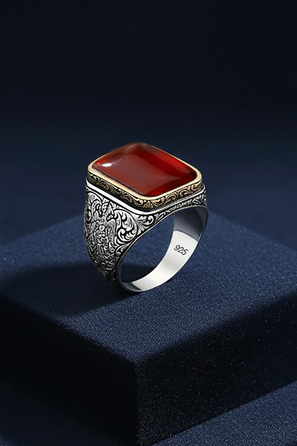 Dranor Red Agate Silver Ring