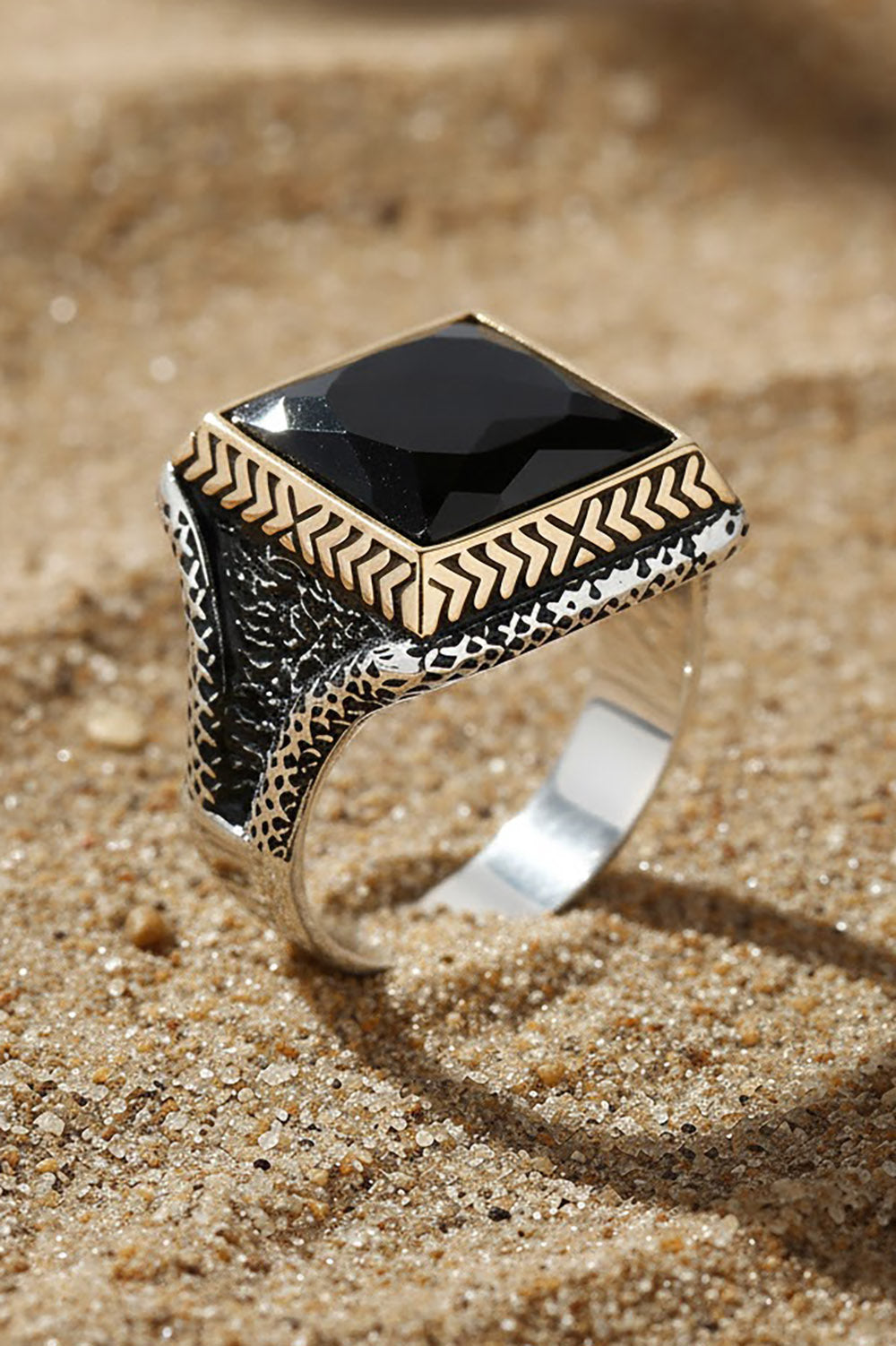 Lorven Zircon Silver Ring