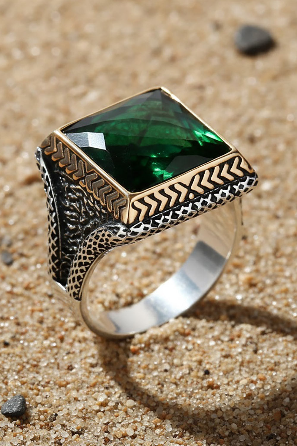 Vairen Zircon Silver Ring