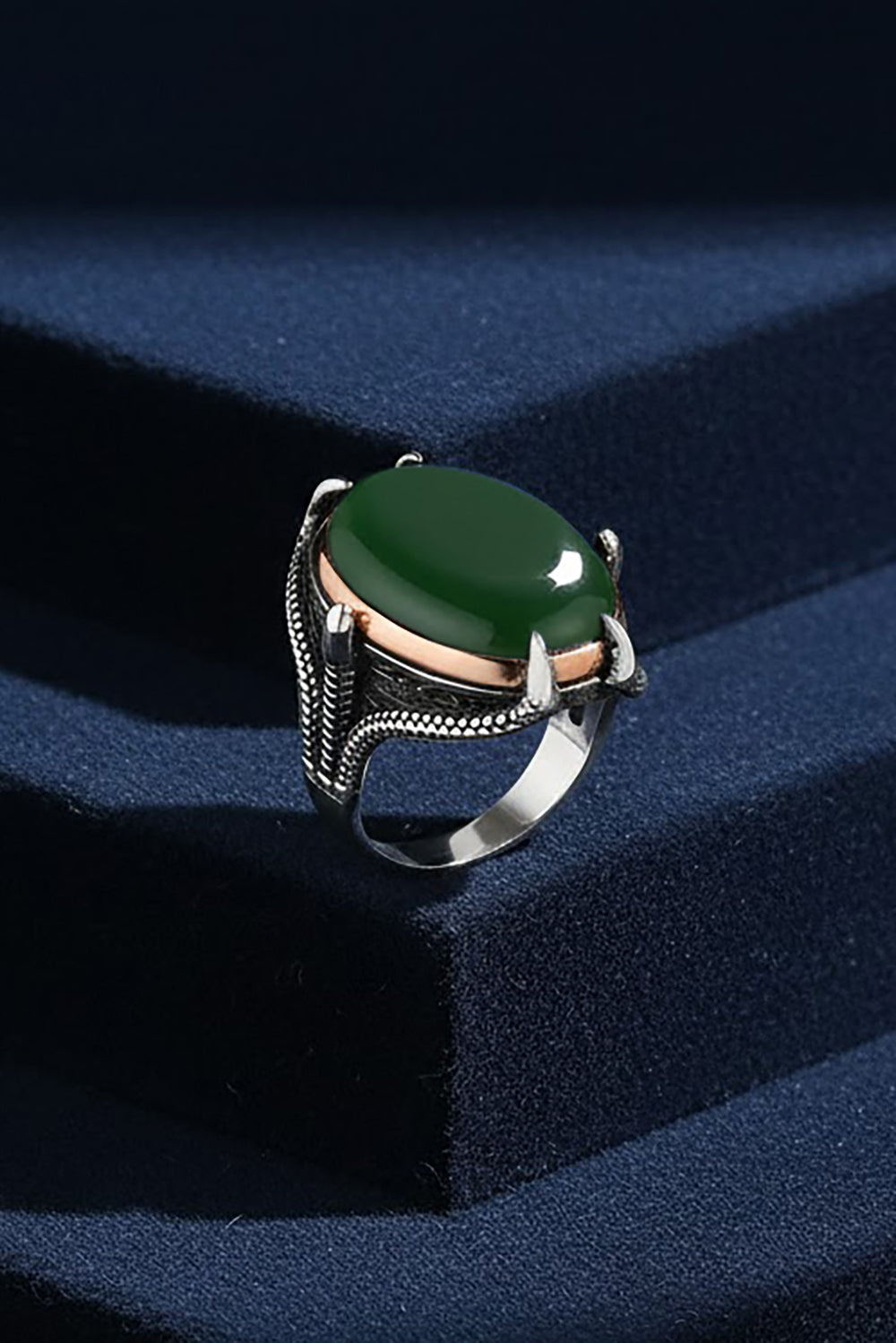 Selar Green Agate Silver Ring