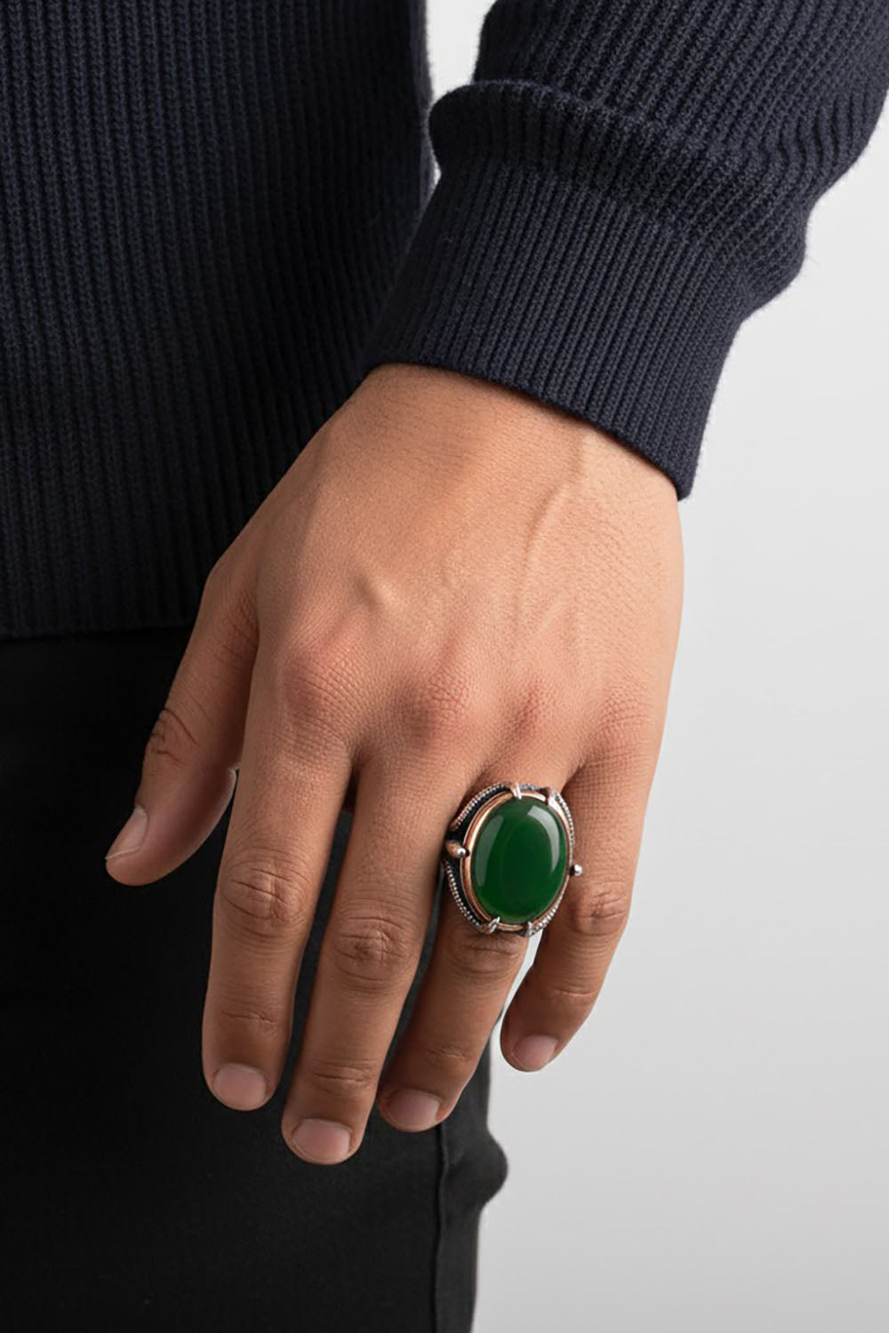 Selar Green Agate Silver Ring
