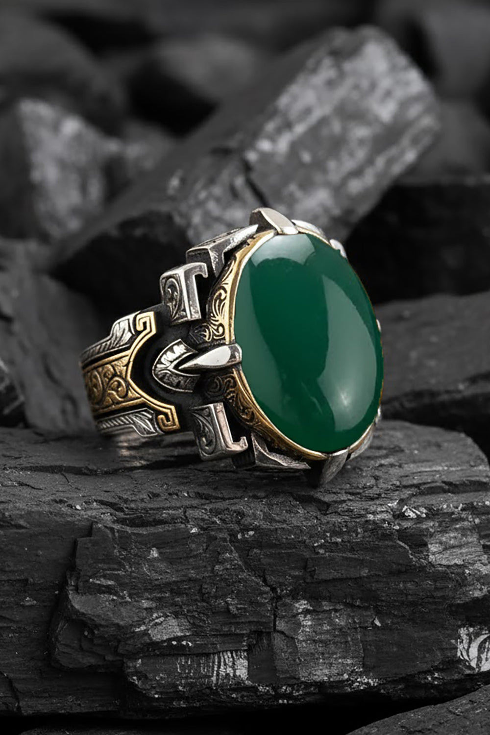 Fynric Green Agate Silver Ring