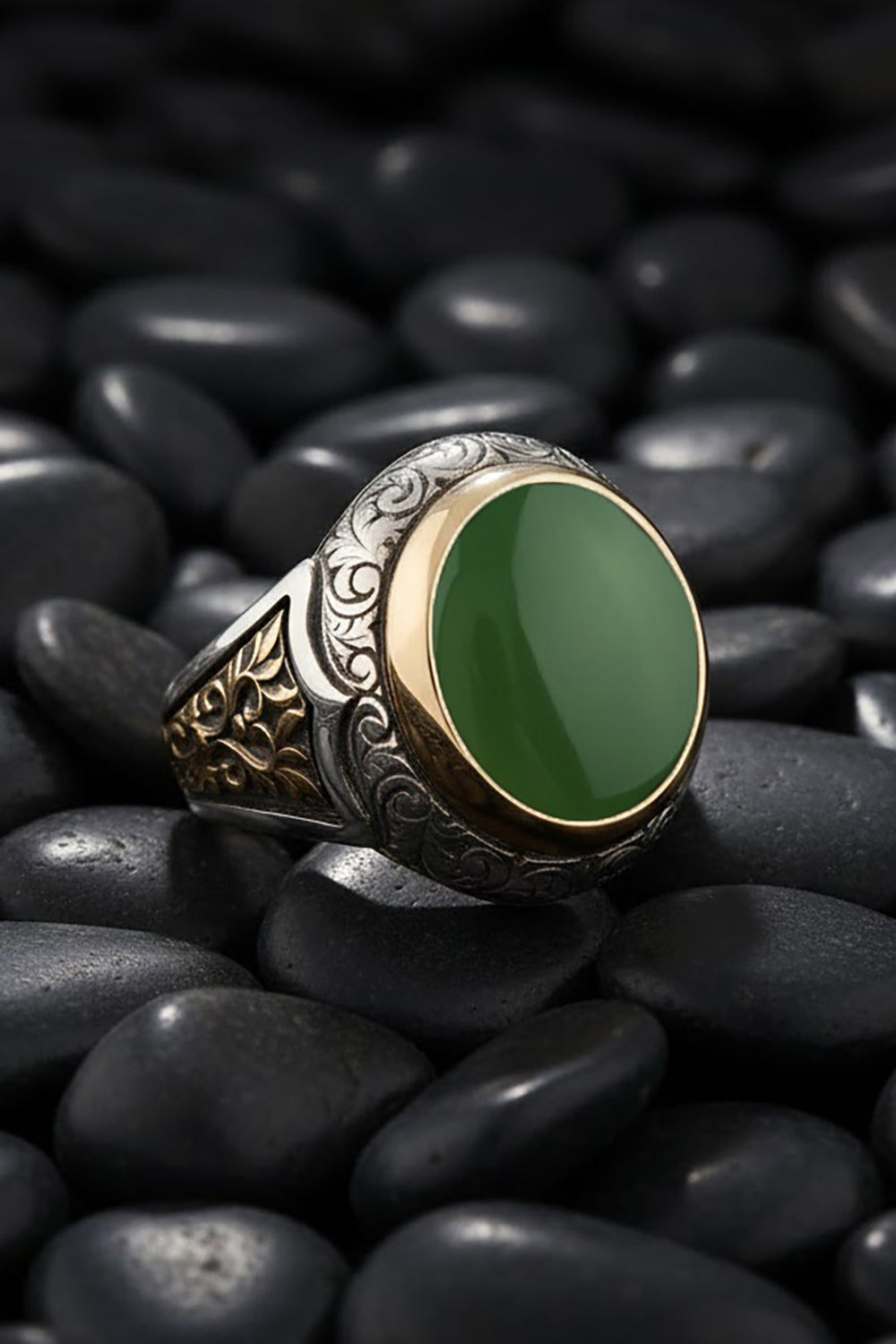 Kairic Green Agate Silver Ring