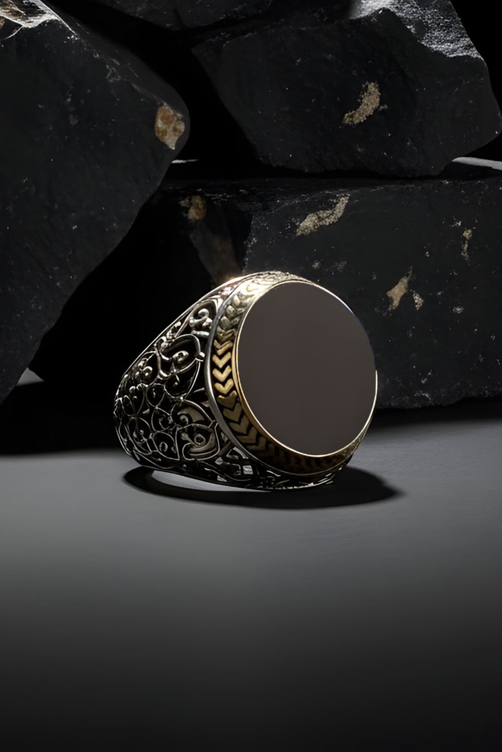 Tyrven Handmade Onyx Silver Ring