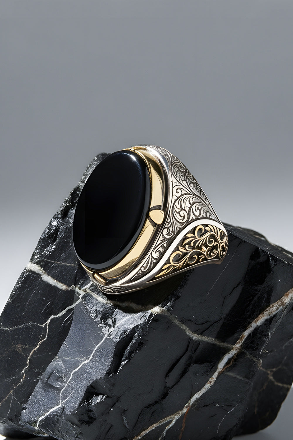 Korvenx Handmade Onyx Silver Ring