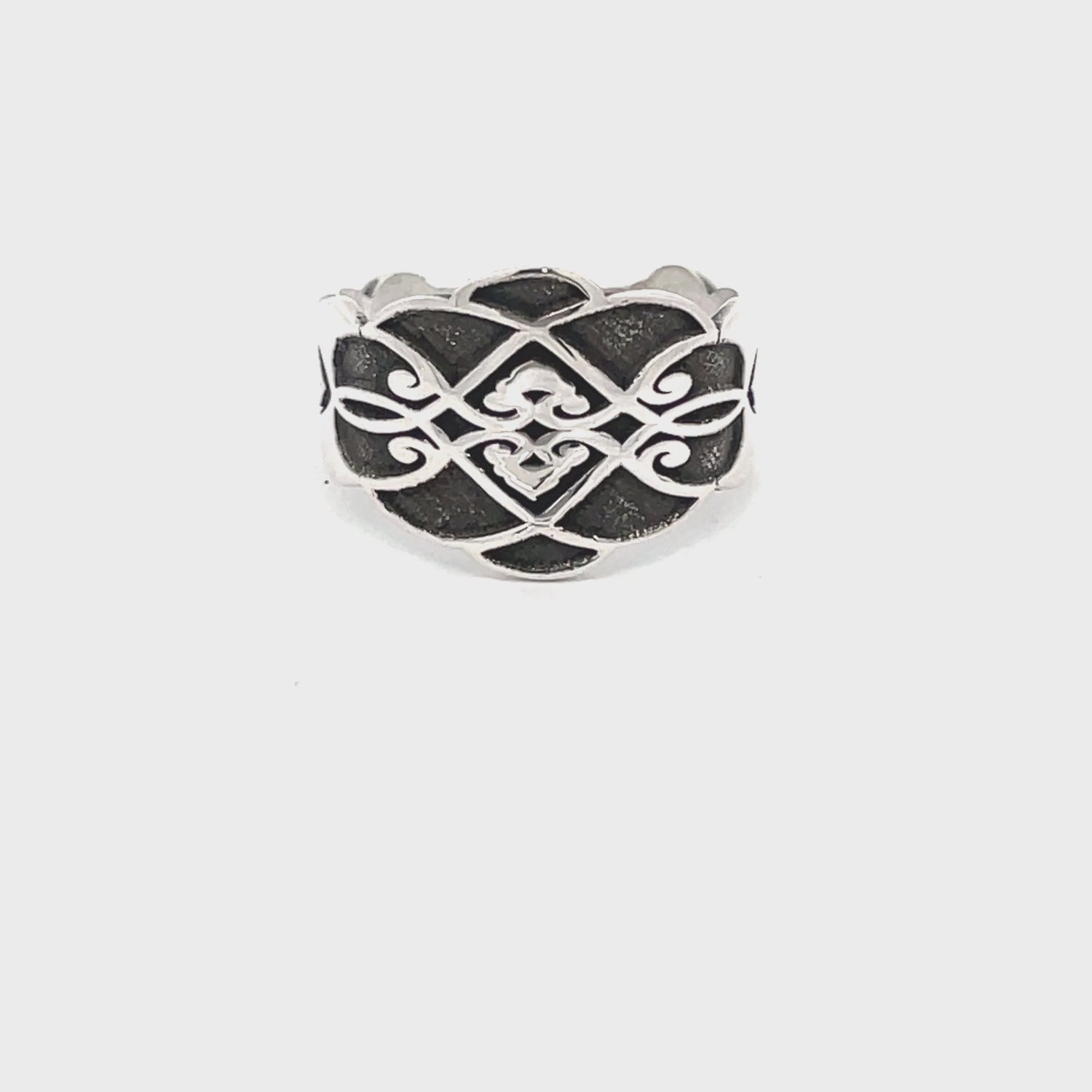 Elegant Silver Heart Ring